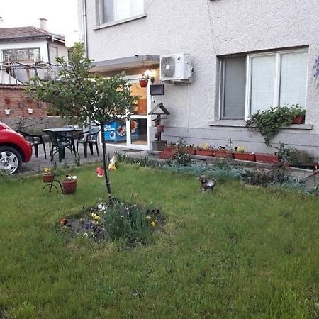 Владимировата Къща Kalofer Exteriér fotografie